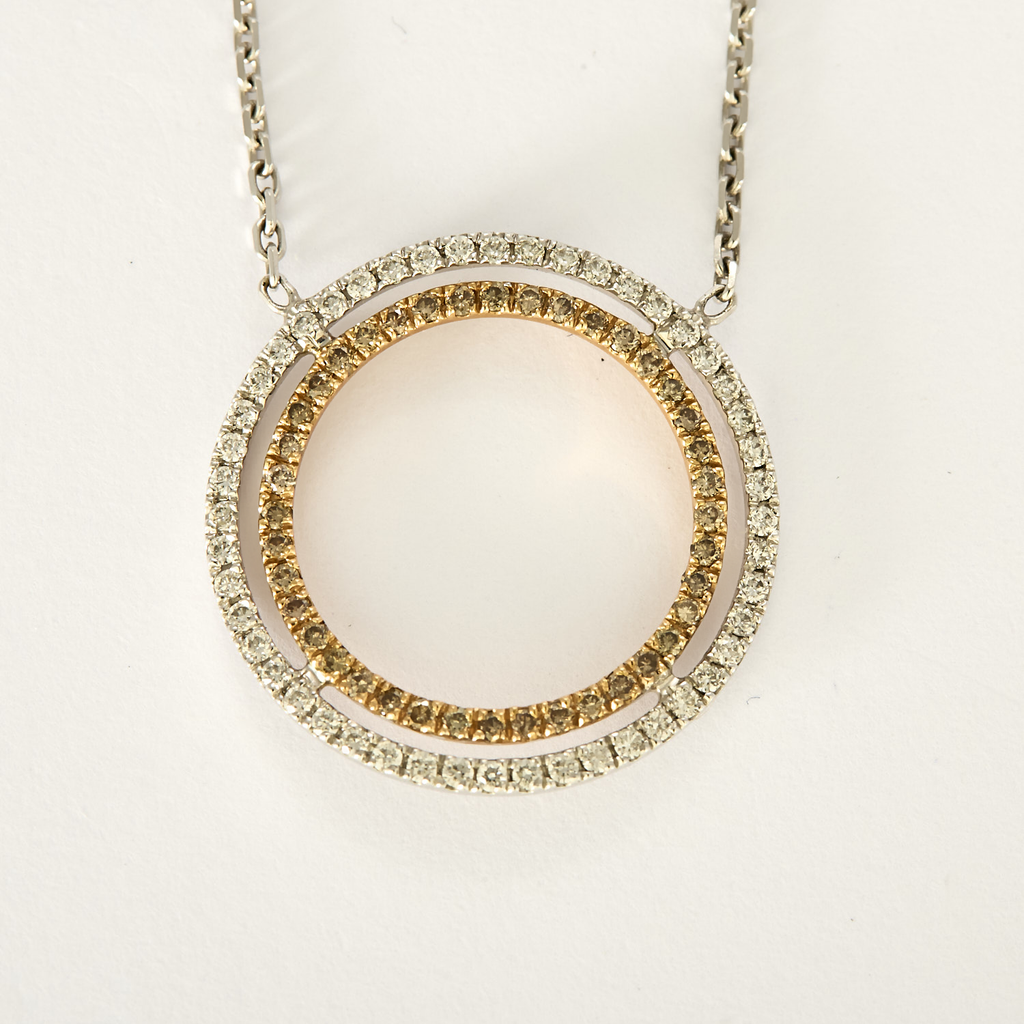 Collier double cercle en or et diamants blanc & cognac.