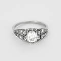 Bague ancienne "solitaire 0,70 carat" en platine et diamants.