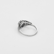 Bague ancienne "solitaire 0,70 carat" en platine et diamants.