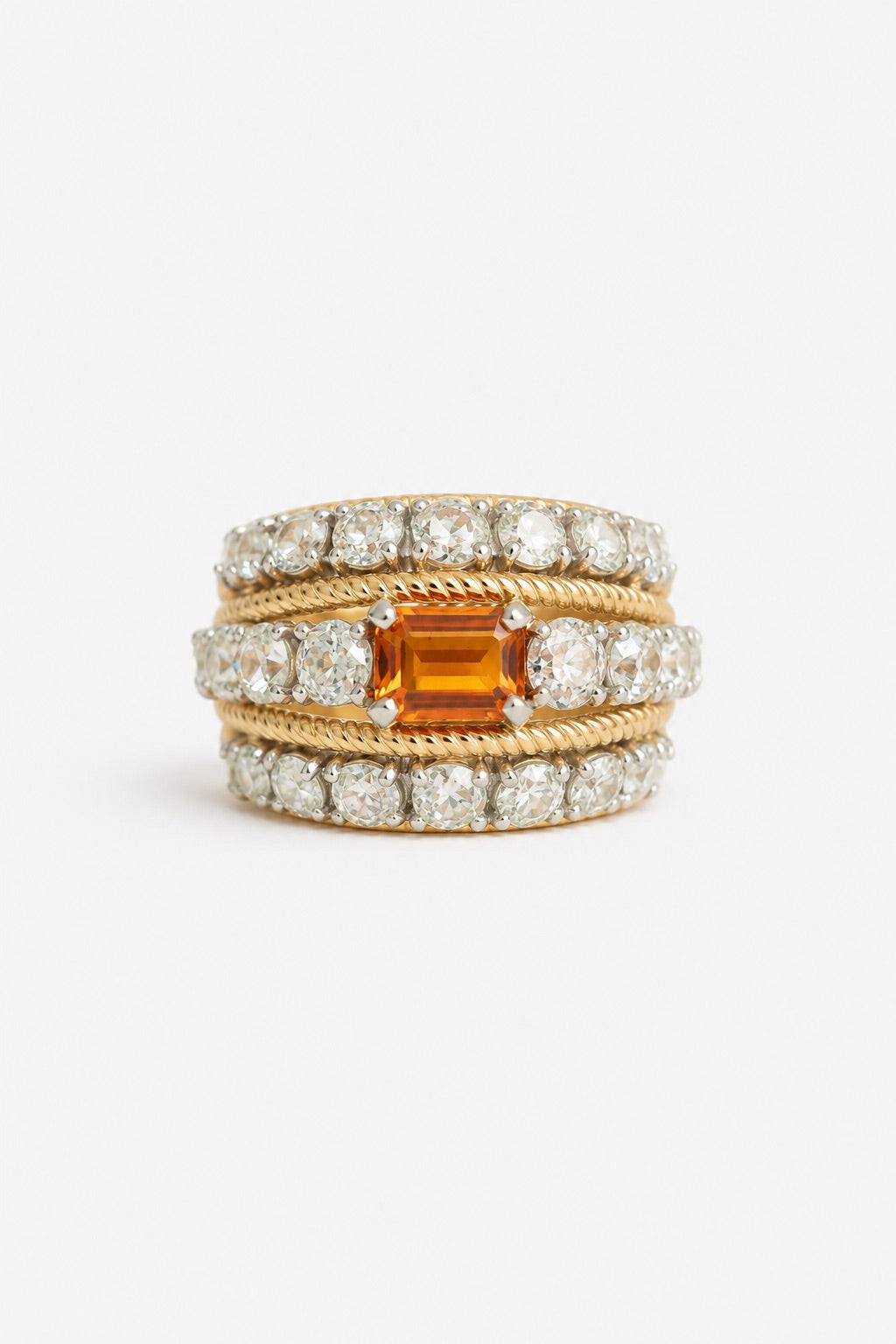 Bague manchette en or jaune, citrine et diamants – 3,25 carats