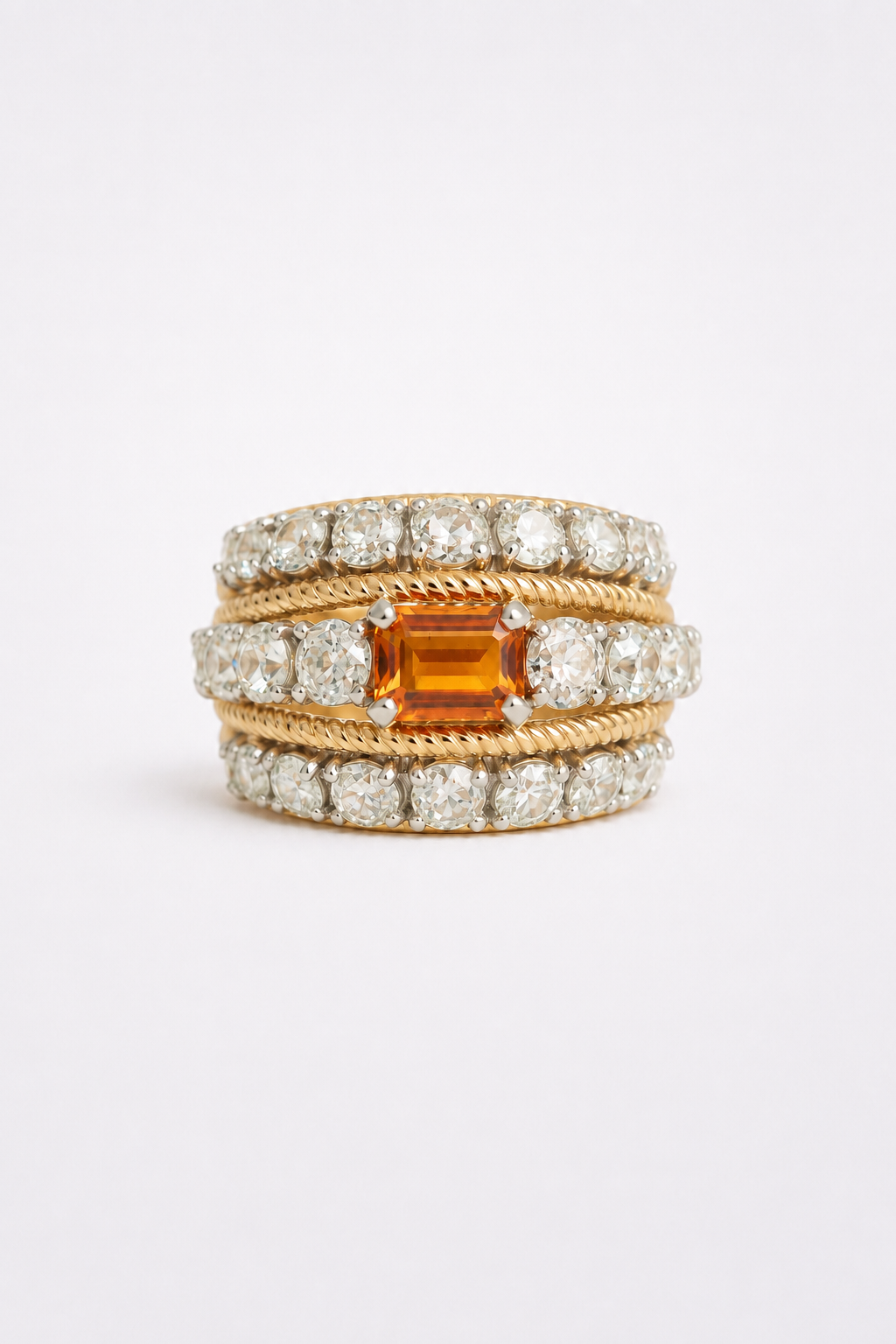 Bague manchette en or jaune, citrine et diamants – 3,25 carats