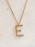 Collier initiale B en or jaune torsadé et diamant – 0,10 carat