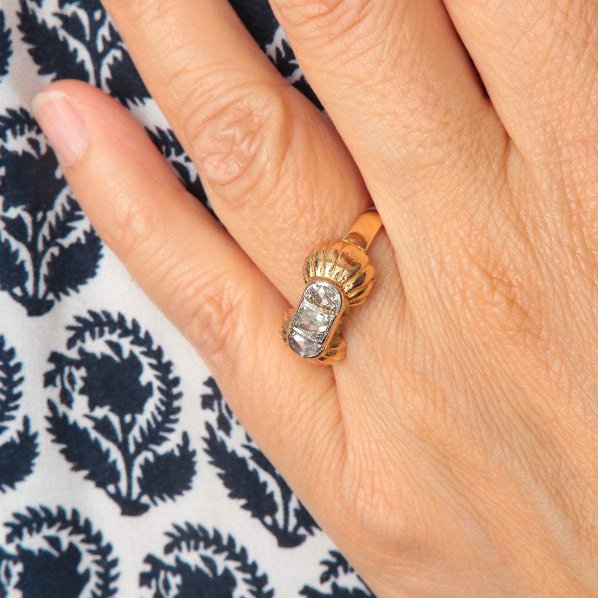 Bague or rose, platine et diamants