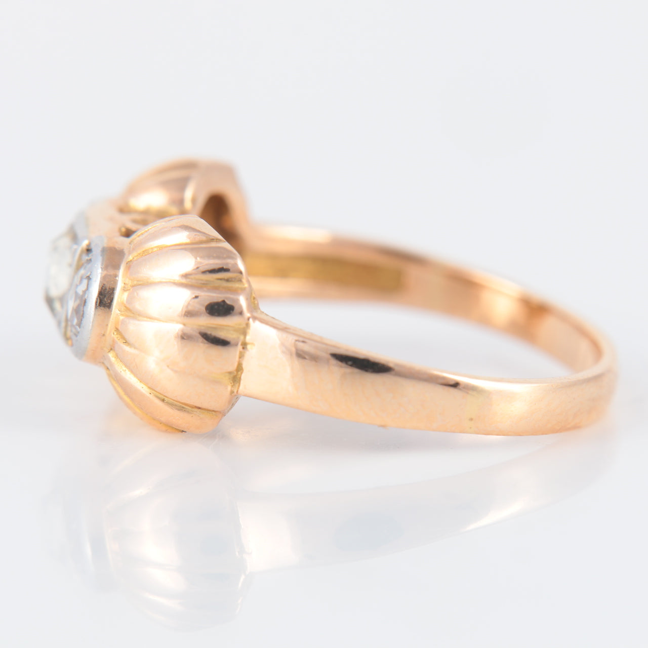 Bague or rose, platine et diamants