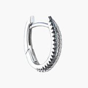 Créoles en or blanc avec diamants blancs et noirs