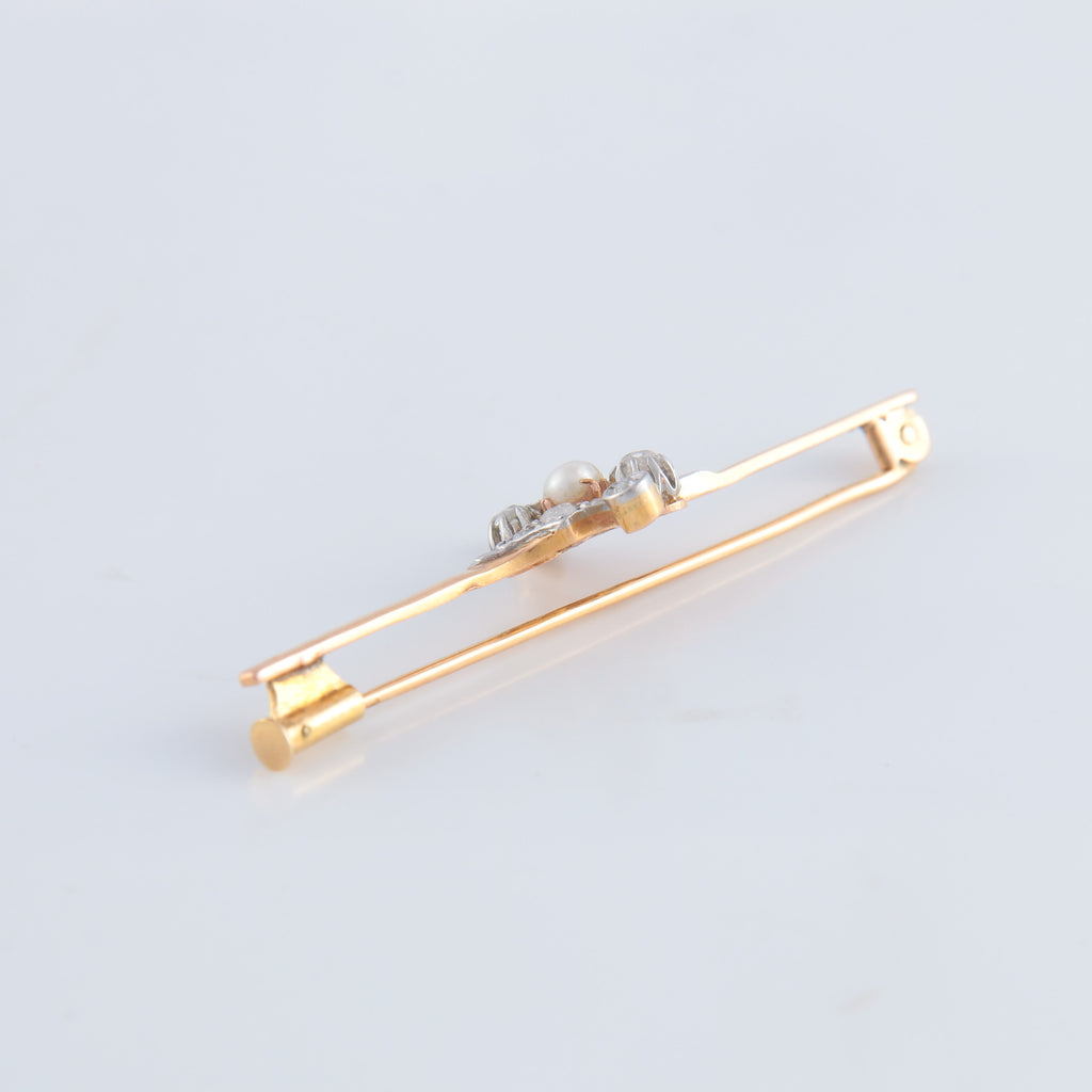 Broche or jaune, diamants et perle