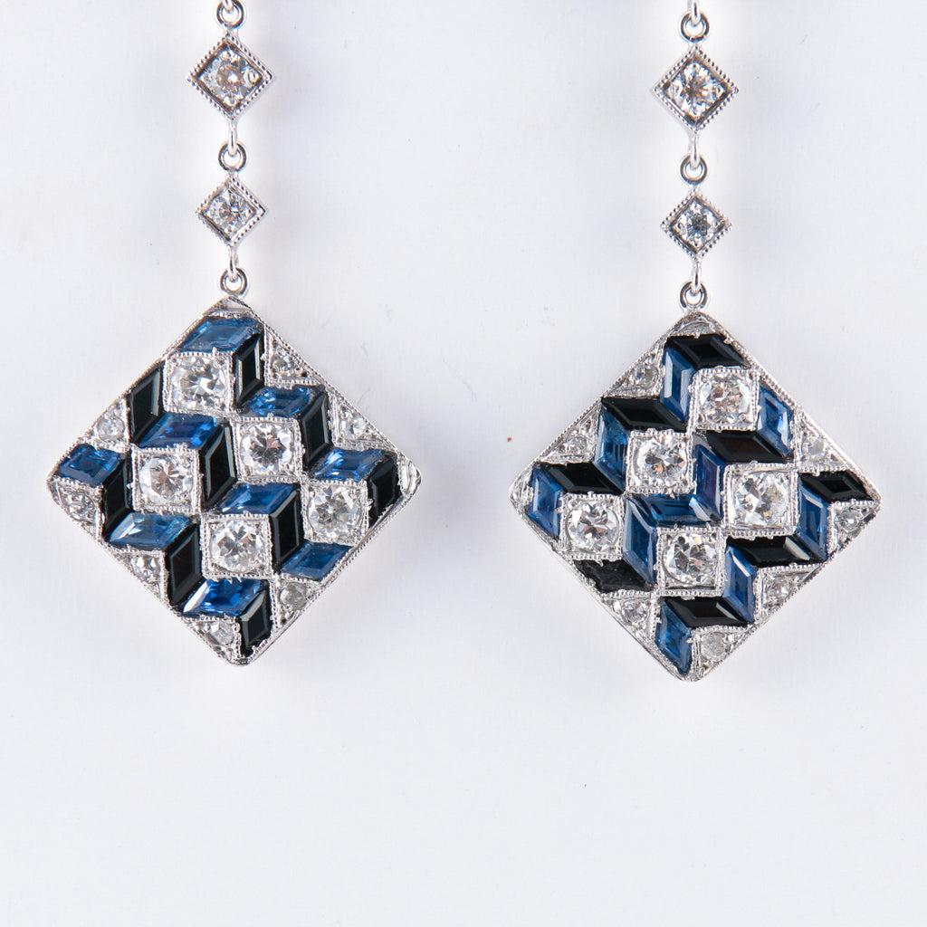 Boucles d'oreilles géométriques saphirs et diamants