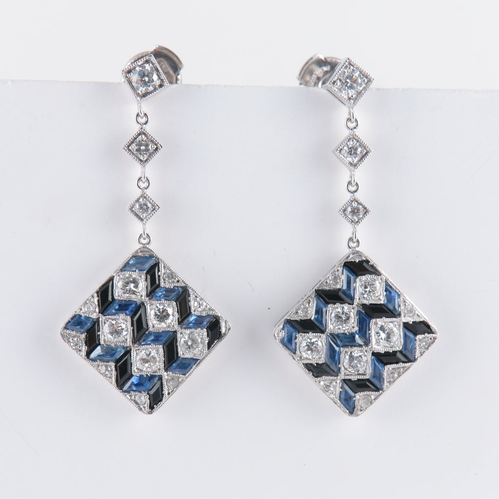 Boucles d'oreilles géométriques saphirs et diamants