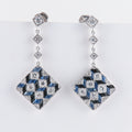 Boucles d'oreilles géométriques saphirs et diamants