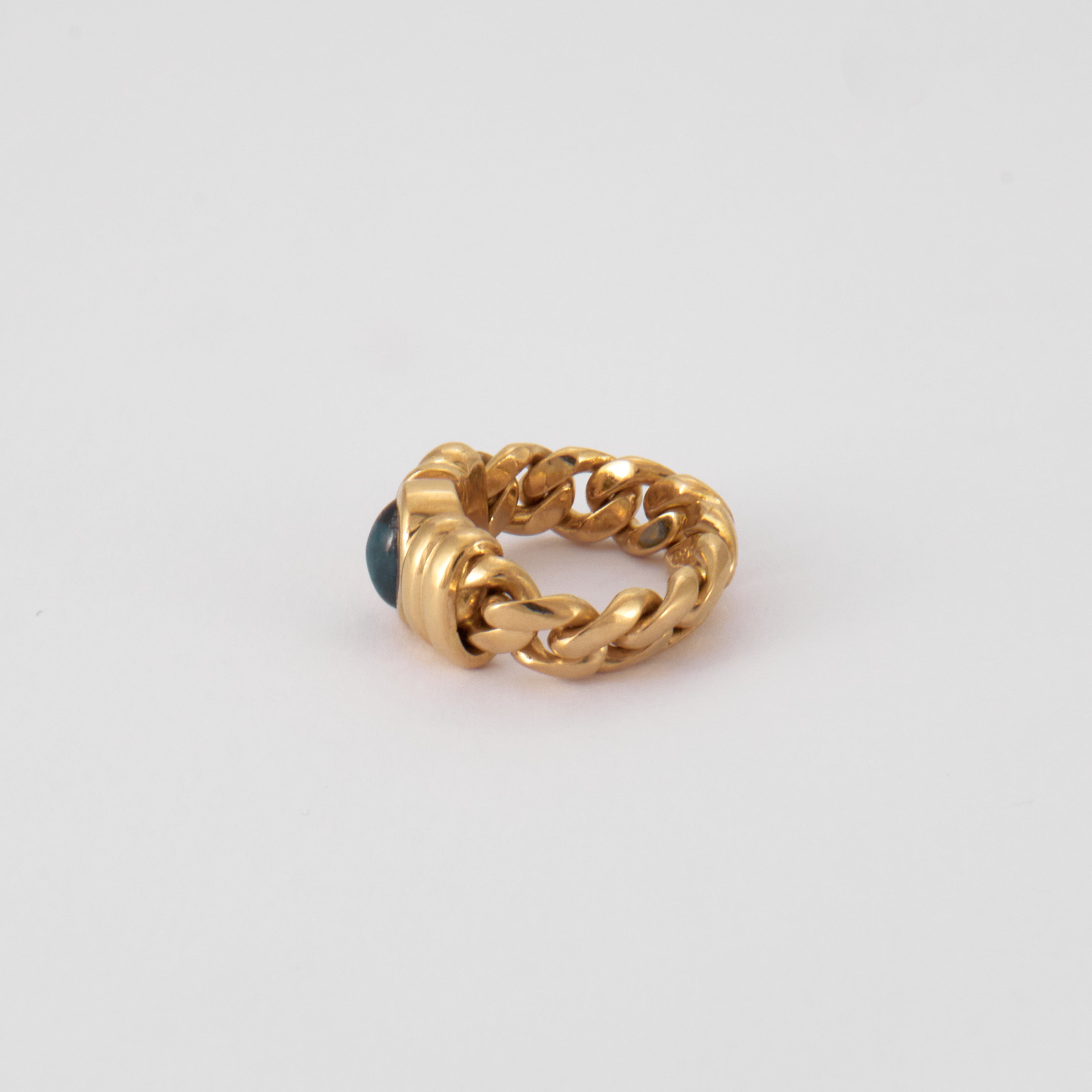 Bague "chaîne" or jaune et saphir.