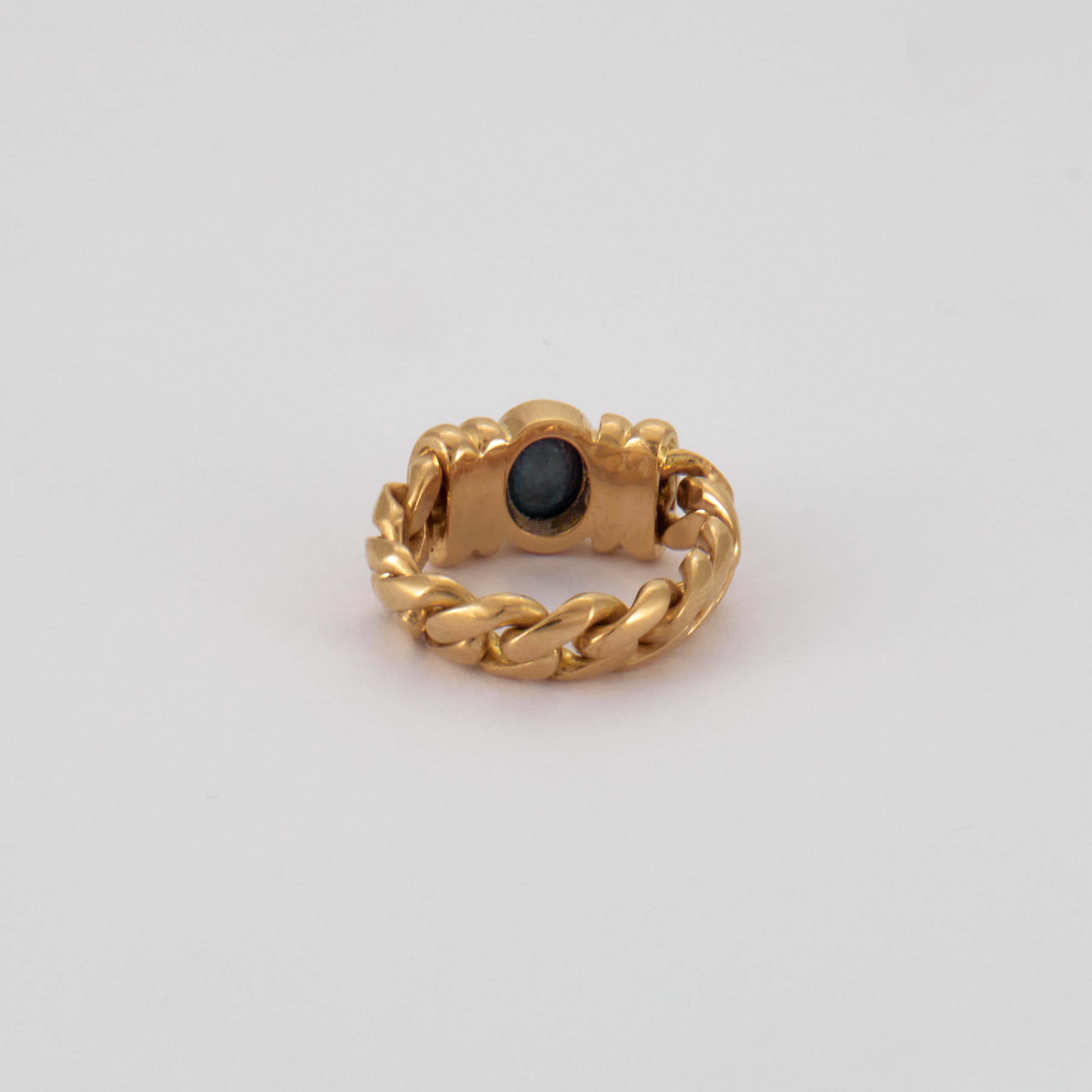 Bague "chaîne" or jaune et saphir.