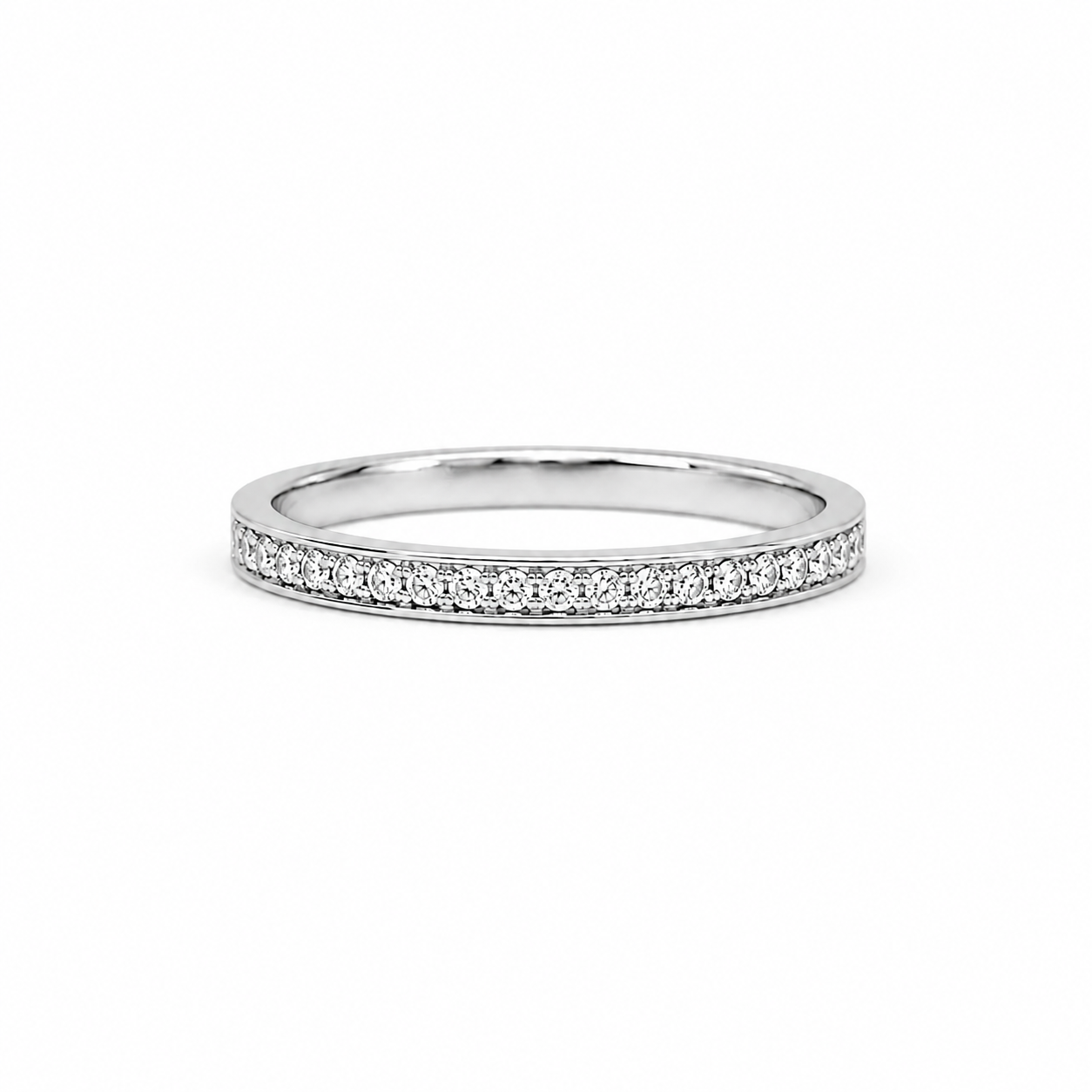 Alliance en or blanc et diamants – 0,40 carat