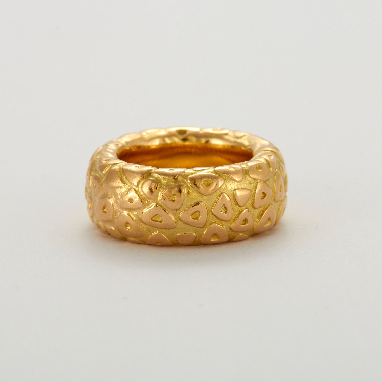 Bague Jonc CHAUMET Vintage en or jaune 18 carats.